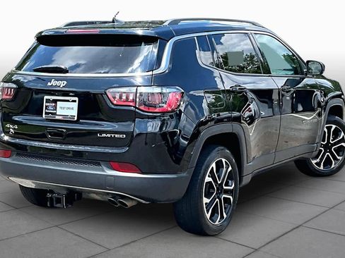 Used 2022 Jeep Compass Limited AWD/4WD image 13