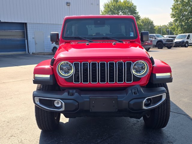 Used 2025 Jeep Wrangler Unlimited Sahara AWD/4WD image 8