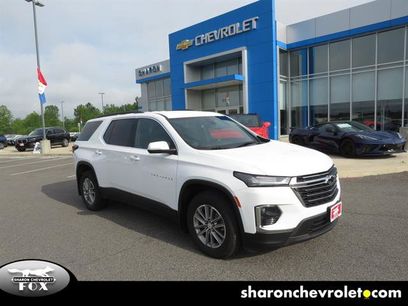 Used 2023 Chevrolet Traverse LT