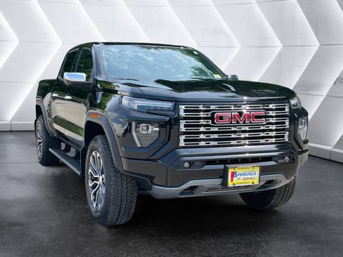 Used 2025 GMC Canyon Denali AWD/4WD image 8