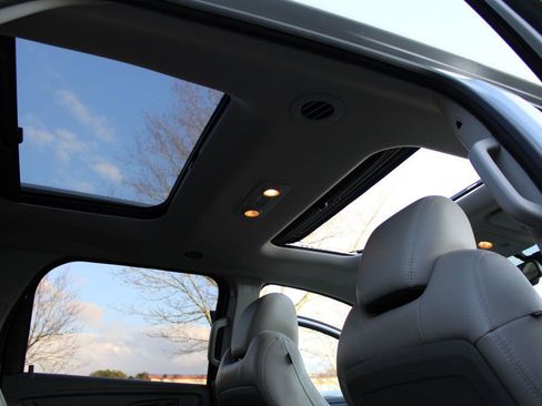 Used 2016 GMC Acadia SLT w/ Open Road Package image 21