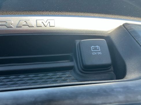 Used 2024 RAM 2500 Big Horn w/ Night Edition AWD/4WD image 20