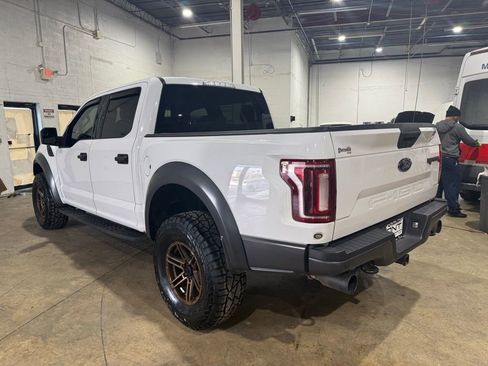 Used 2018 Ford F150 Raptor image 4