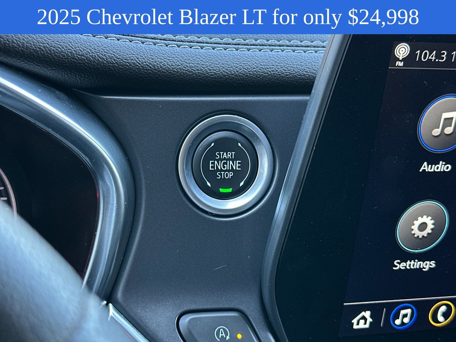 Used 2025 Chevrolet Blazer LT FWD image 23
