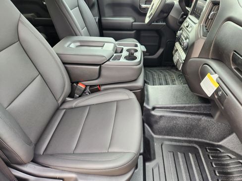 New 2026 Chevrolet Silverado 1500 W/T image 18