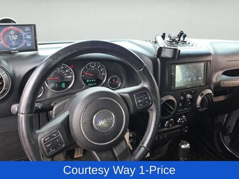 Used 2017 Jeep Wrangler Unlimited Sport w/ Quick Order Package 24S AWD/4WD image 12