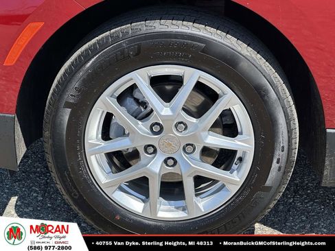 Certified 2024 Chevrolet Equinox LT w/ LPO, Floor Liner Package FWD image 8