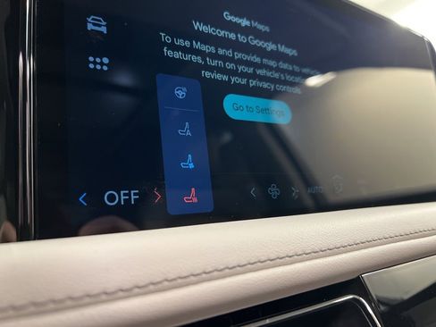 New 2026 Lincoln Aviator AWD image 13