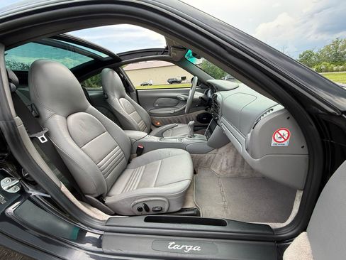 Used 2002 Porsche 911 Targa RWD image 17