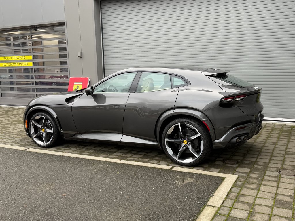 Used 2026 Ferrari Purosangue AWD/4WD image 11