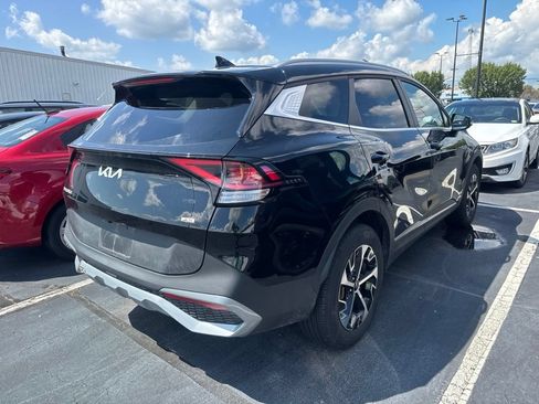 Used 2025 Kia Sportage EX AWD/4WD image 3