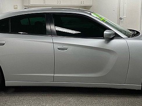 Used 2021 Dodge Charger SXT w/ Leather Interior Group image 5