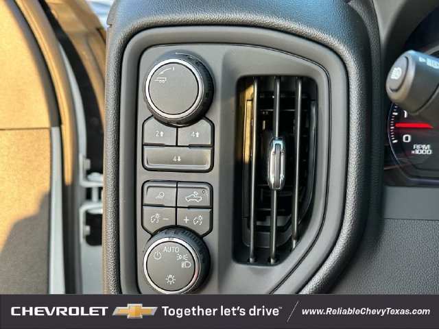 New 2026 Chevrolet Silverado 2500 Custom w/ Custom Value Package AWD/4WD image 26