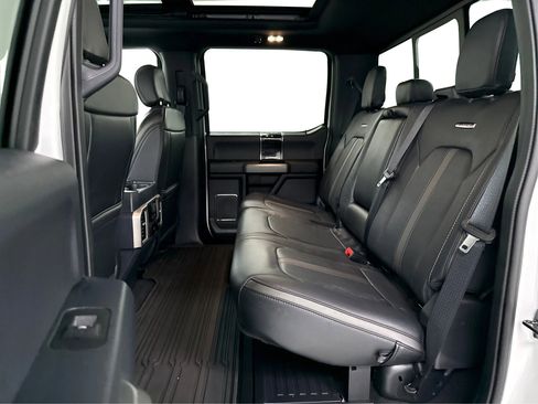 Used 2022 Ford F450 Platinum w/ FX4 Off-Road Package image 10