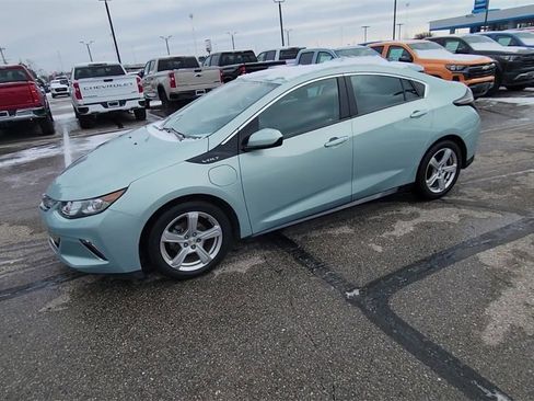 Used 2018 Chevrolet Volt LT w/ Comfort Package image 4