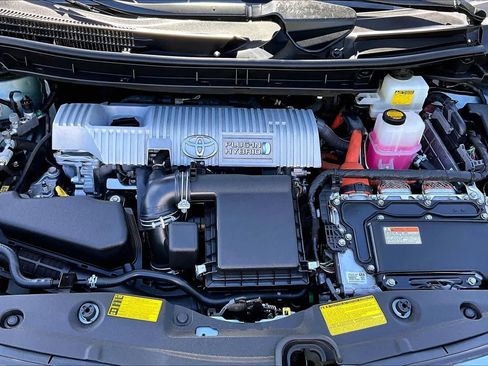 Used 2013 Toyota Prius Prime Plug-In Hybrid image 31