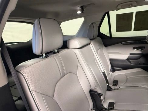 Used 2024 Honda Pilot Elite image 42