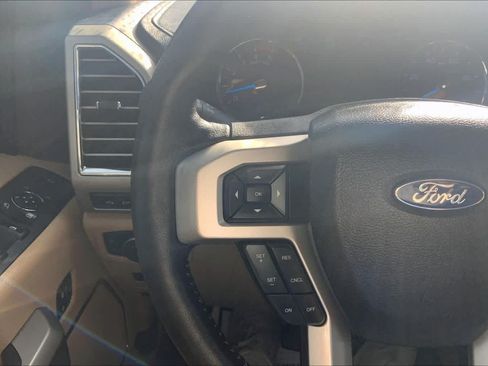 Used 2017 Ford F250 Lariat w/ Lariat Ultimate Package AWD/4WD image 24