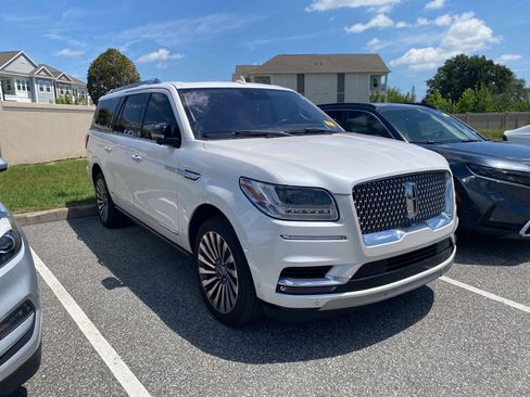 Used 2019 Lincoln Navigator L Reserve AWD/4WD image 5