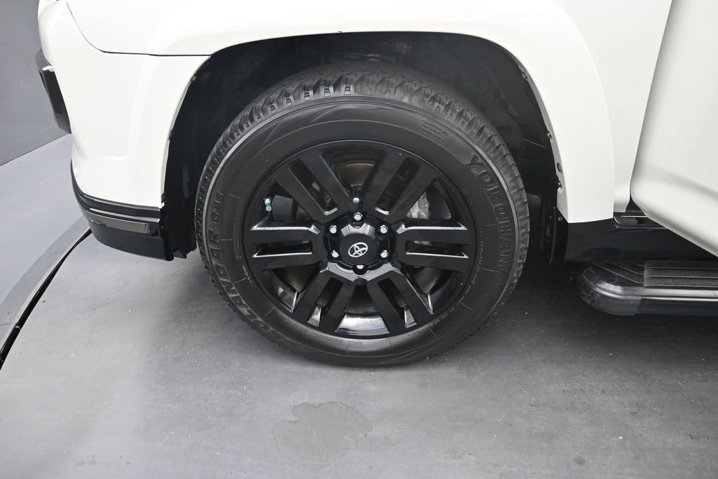 Used 2021 Toyota 4Runner Nightshade AWD/4WD image 13