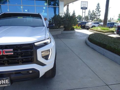 New 2026 GMC Canyon Elevation w/ Convenience Package RWD image 31