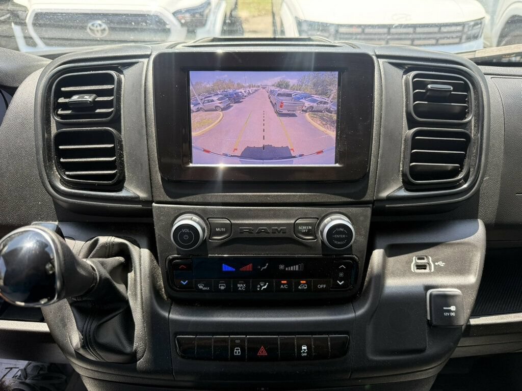 Used 2025 RAM ProMaster 2500 w/ Convenience Group FWD image 6