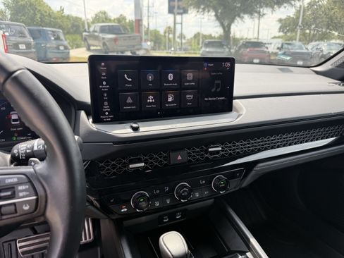 Used 2025 Honda Accord Sport image 19
