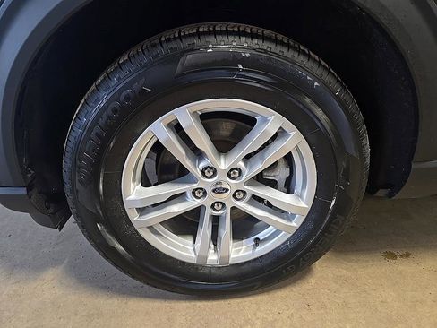 Used 2022 Ford Explorer XLT w/ Equipment Group 202A image 38