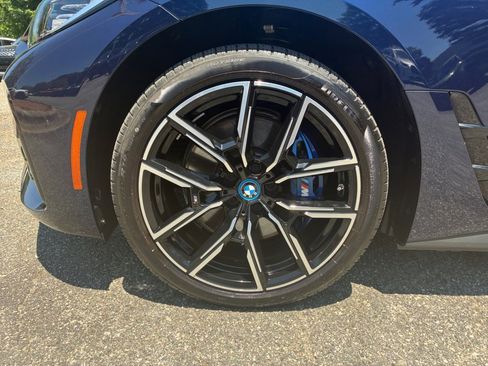 Used 2024 BMW i4 eDrive35 w/ M Sport Package RWD image 27