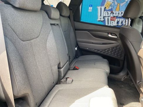 Used 2020 Hyundai Santa Fe SE image 14