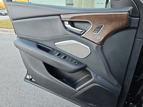 Certified 2024 Acura RDX w/Advance Package image 25