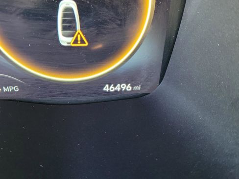 Certified 2023 Hyundai Santa Fe SEL w/ Premium Package image 26