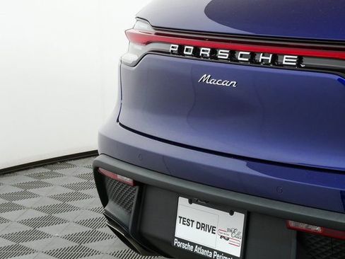 New 2026 Porsche Macan image 38