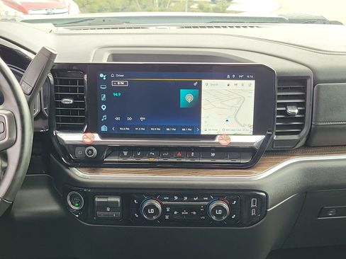 Used 2025 Chevrolet Silverado 2500 LT w/ Safety Package image 19