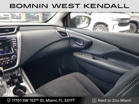 Used 2021 Nissan Murano SV image 15