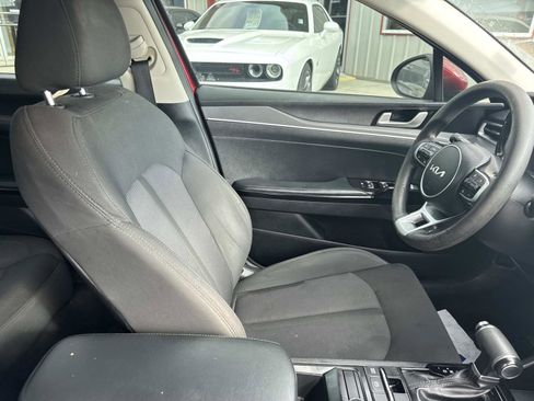 Used 2024 Kia K5 LXS image 10