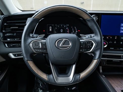 Used 2023 Lexus RX 350 Premium image 17