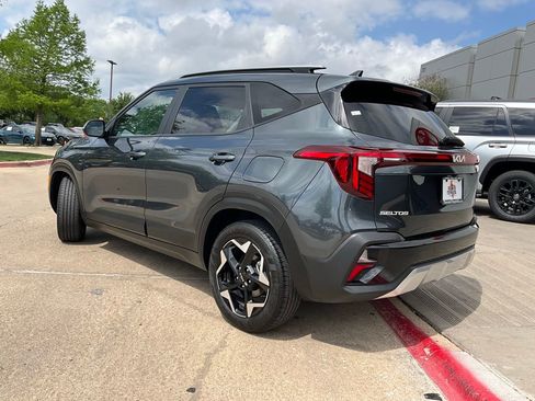 Used 2025 Kia Seltos S image 8