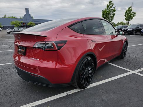 Used 2022 Tesla Model Y Performance AWD/4WD image 17