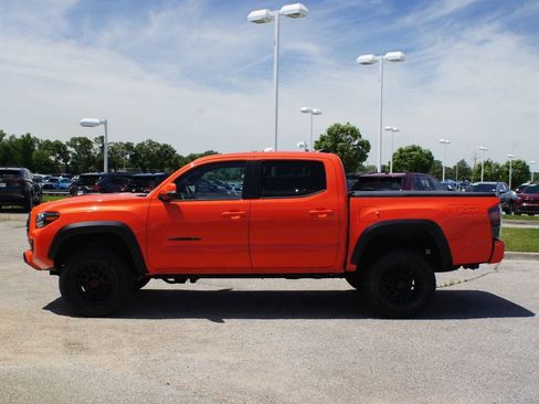 Used 2023 Toyota Tacoma TRD Pro AWD/4WD image 13
