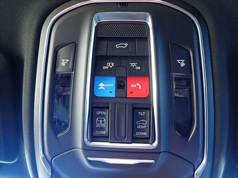 New 2026 Jeep Grand Cherokee Altitude image 26