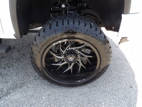 Used 2023 Chevrolet Silverado 2500 High Country w/ Z71 Off-Road Package AWD/4WD image 58