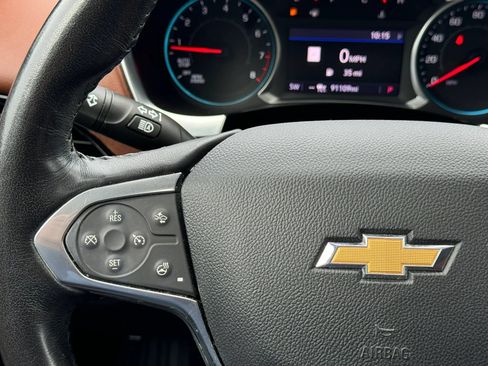 Used 2020 Chevrolet Traverse High Country FWD image 24