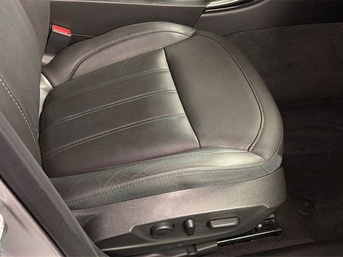 Used 2014 Buick Regal Premium w/ Driver Confidence Package #2 image 10