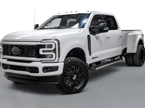Used 2024 Ford F350 Lariat w/ FX4 Off-Road Package AWD/4WD image 5