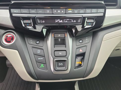 Certified 2026 Honda Odyssey EX-L image 40