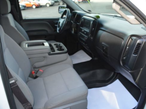 Used 2017 GMC Sierra 1500 2WD Regular Cab w/ Sierra Convenience Package image 8