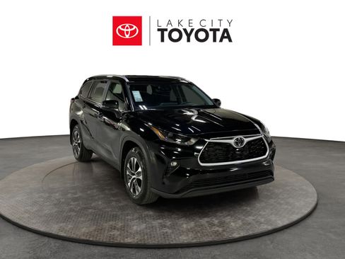 New 2026 Toyota Highlander XLE AWD/4WD image 9