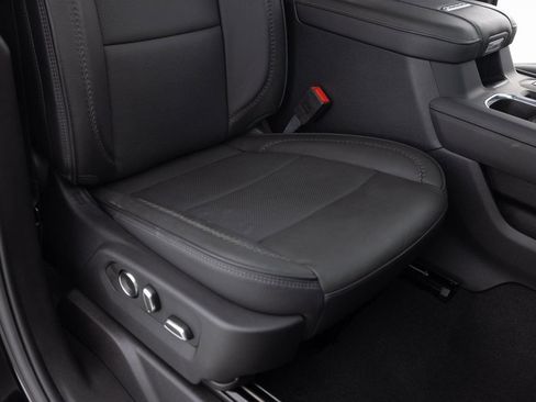 Used 2025 GMC Sierra 2500 Denali w/ Denali Reserve Package image 27