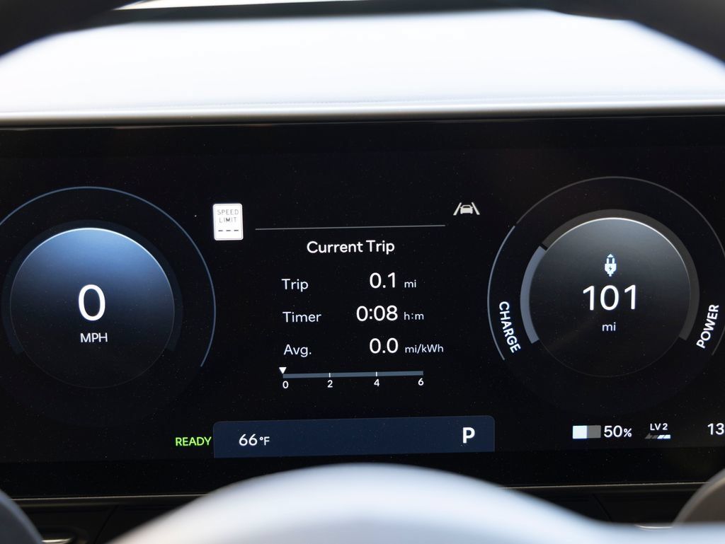 New 2025 Hyundai Kona SEL FWD image 19